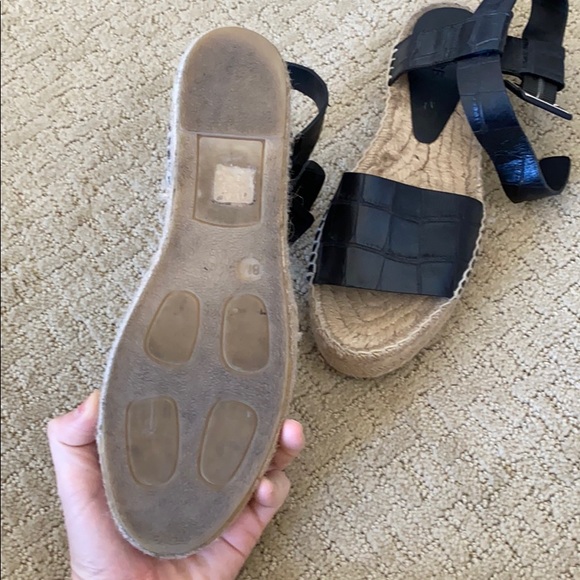 Vince Crocodile leather espadrille sandals - Picture 3 of 3